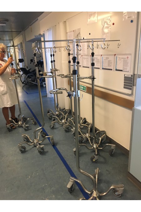 Håndtag, dropstativ rustfast stål, ergonomisk greb. JB 294-00-05 af JB Medico