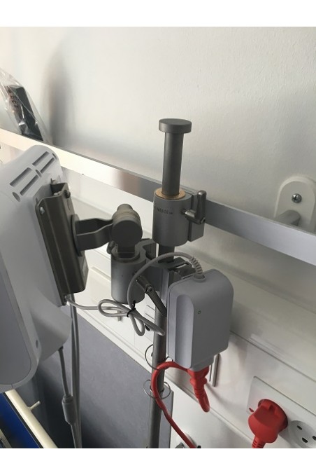 Columna en acero inoxidable Ø20 x 600 mm, JB 29-00-00 por JB Medico