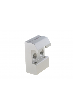 Kulisseklo, smal model med 3 stk. undersænkede Ø6,6mm huller, JB 045-03-00 af Jb Medico