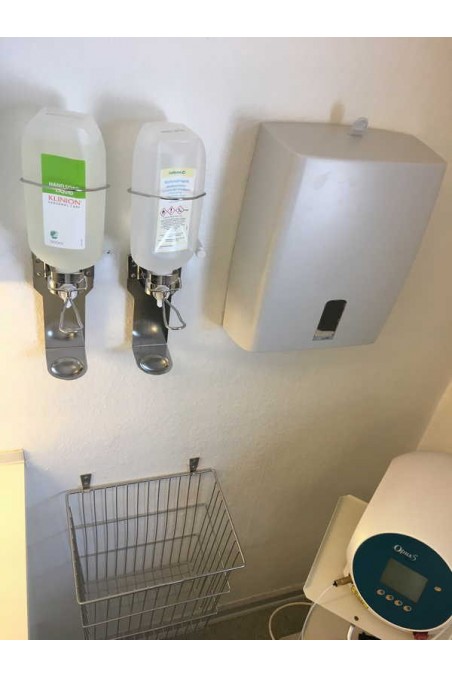 Soap and alcohol dispenser for bottles, 6 cm arm. JB 06-21-50 by JB Medico